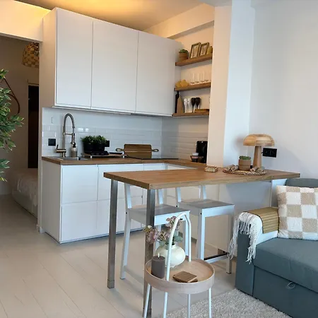 Sea View Juweeltje Апартаменты *